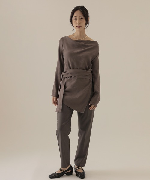 SUWDEE(スーディー)の「side slit belted tunic tops(Tシャツ/カットソー・レディース・チャコールグレー/ブラック/ホワイト・FREE)」の14枚目の写真