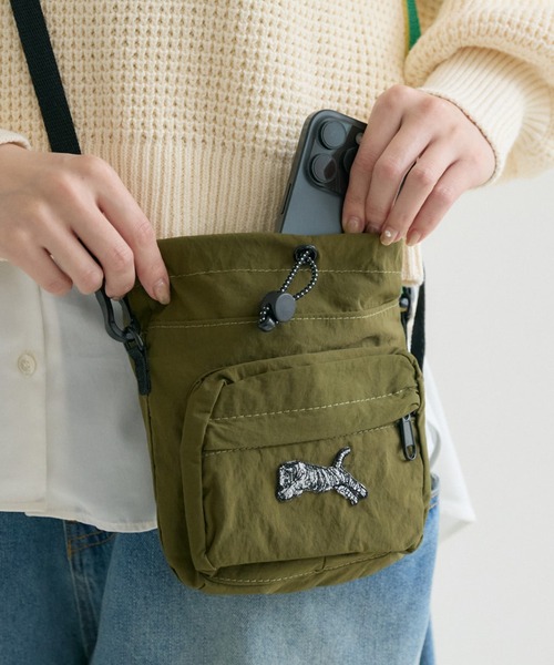 Paradise Picnic(パラダイスピクニック)の「TRANOI. TORA minibag(ショルダーバッグ・レディース・ブラック/アイボリー/カーキ・FREE)」の3枚目の写真