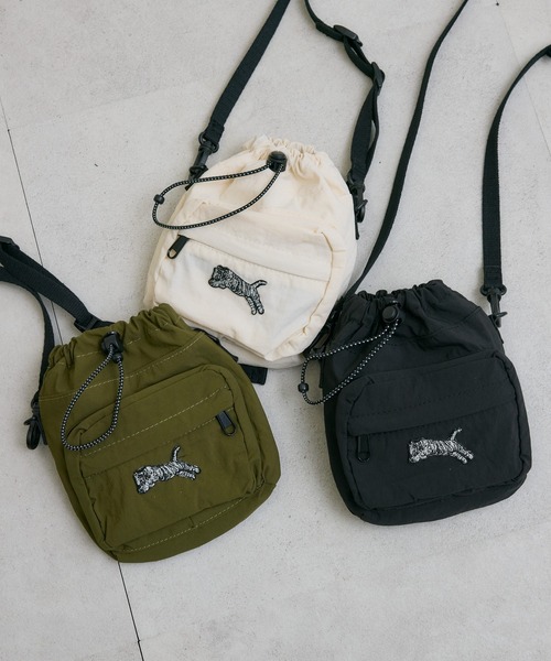 Paradise Picnic(パラダイスピクニック)の「TRANOI. TORA minibag(ショルダーバッグ・レディース・ブラック/アイボリー/カーキ・FREE)」の1枚目の写真