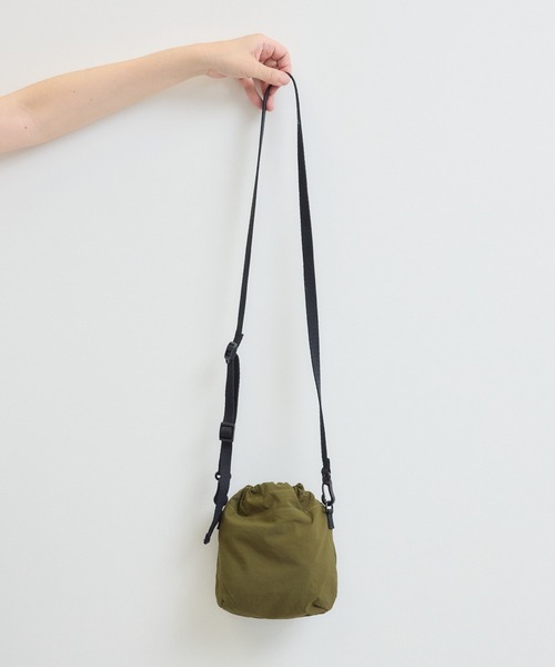 Paradise Picnic(パラダイスピクニック)の「TRANOI. TORA minibag(ショルダーバッグ・レディース・ブラック/アイボリー/カーキ・FREE)」の20枚目の写真
