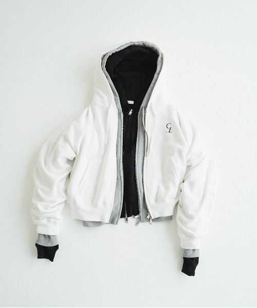 CLANE（クラネ）の「LOGO COMPACT ZIP UP HOODIE（パーカー・レディース・グレー/ブラック/ホワイト・2/1）」の2枚目の写真