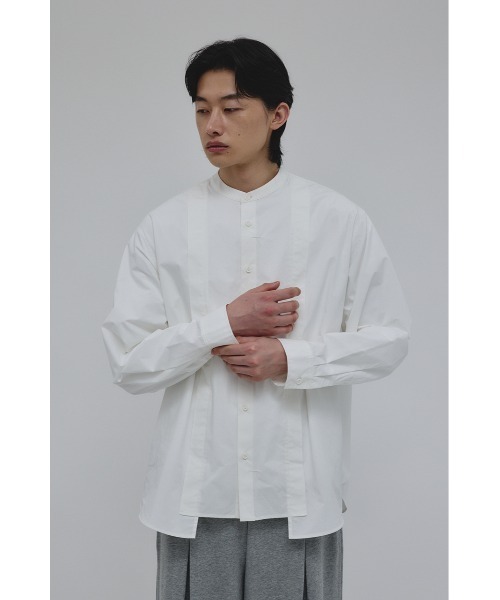 STYLEMIXER（スタイルミキサー）の「タックデザインノーカラーシャツ（シャツ/ブラウス・メンズ・ホワイト/ライトカーキ/ブラック・MEDIUM/LARGE）」の5枚目の写真