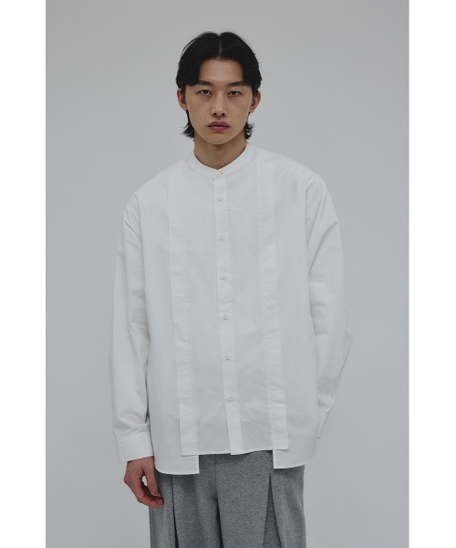 STYLEMIXER（スタイルミキサー）の「タックデザインノーカラーシャツ（シャツ/ブラウス・メンズ・ホワイト/ライトカーキ/ブラック・MEDIUM/LARGE）」の6枚目の写真