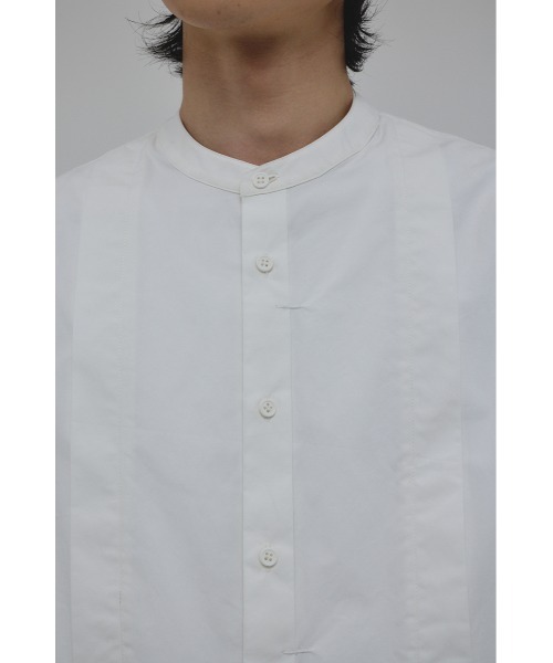 STYLEMIXER（スタイルミキサー）の「タックデザインノーカラーシャツ（シャツ/ブラウス・メンズ・ホワイト/ライトカーキ/ブラック・MEDIUM/LARGE）」の10枚目の写真