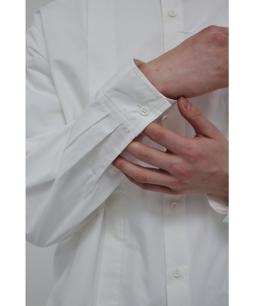 STYLEMIXER（スタイルミキサー）の「タックデザインノーカラーシャツ（シャツ/ブラウス・メンズ・ホワイト/ライトカーキ/ブラック・MEDIUM/LARGE）」の13枚目の写真