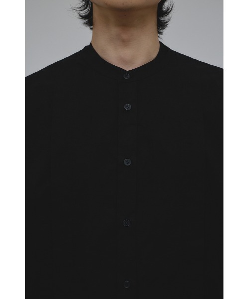 STYLEMIXER（スタイルミキサー）の「タックデザインノーカラーシャツ（シャツ/ブラウス・メンズ・ホワイト/ライトカーキ/ブラック・MEDIUM/LARGE）」の22枚目の写真