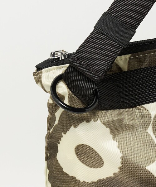 Steven Alan(スティーブンアラン)の「<marimekko>NEAT CROSSBODY Unikko L/ショルダーバッグ(ショルダーバッグ・レディース・ベージュ・FREE)」の6枚目の写真
