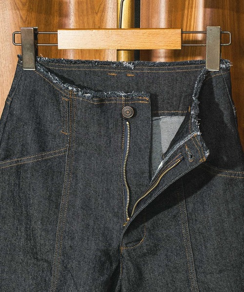 ROSE BUD（ローズバッド）の「WIDE DENIM PANTS（デニムパンツ・レディース・インディゴブルー/ブラック・ONE SIZE）」の8枚目の写真