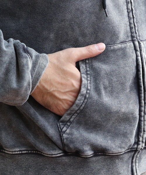 ８(eight)（エイト）の「製品加工ショート丈ジップパーカー（パーカー・メンズ・ブラック/ピンク/チャコールグレー・MEDIUM/LARGE）」の17枚目の写真