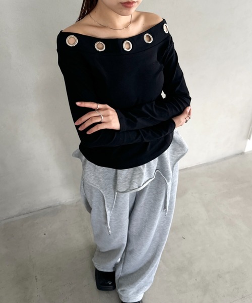 Bamm(バム)の「アイレットデザインオフショル長袖トップス(Tシャツ/カットソー・レディース・ブラック/ネイビー/ホワイト/ブラウン・FREE)」の13枚目の写真