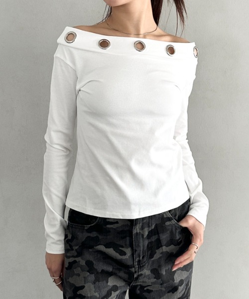 Bamm(バム)の「アイレットデザインオフショル長袖トップス(Tシャツ/カットソー・レディース・ブラック/ネイビー/ホワイト/ブラウン・FREE)」の5枚目の写真