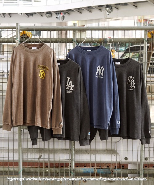 MLB(メジャーリーグベースボール)の「MLB/メジャーリーグベースボール 別注 ワッペン刺繍 ヴィンテージ加工 オーバーサイズロンT(Tシャツ/カットソー・メンズ・ブラック/ブラウン/ブラック系/ネイビー・L/M/S)」の5枚目の写真