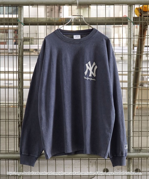 MLB(メジャーリーグベースボール)の「MLB/メジャーリーグベースボール 別注 ワッペン刺繍 ヴィンテージ加工 オーバーサイズロンT(Tシャツ/カットソー・メンズ・ブラック/ブラウン/ブラック系/ネイビー・L/M/S)」の8枚目の写真