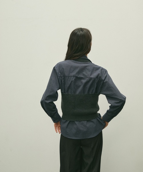 Lutim by u(ルチバイユー)の「Halter knit bustier set shirt / ホルターニットビスチェセットシャツ(シャツ/ブラウス・レディース・ネイビー/ブラック・FREE)」の7枚目の写真