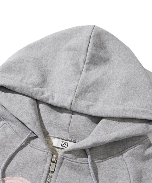 Ada.(エイダ)の「◇ILLIGO◇ロゴ パッチ ジップアップ パーカー LOGO PATCH HOODIE ZIP-UP(パーカー・レディース・ブラック/クリーム/ライトグレー・L/S/M)」の4枚目の写真