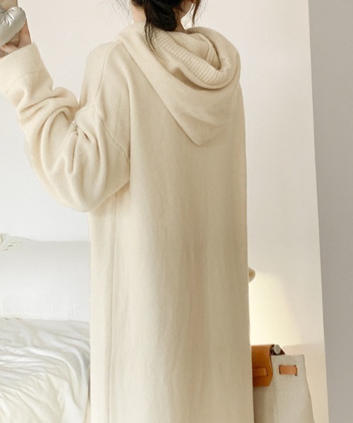 Teem Store(チームストア)の「フード付きニットワンピース(ワンピース・レディース・ブラック/アイボリー/グレー・F)」の4枚目の写真