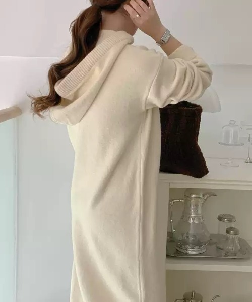 Teem Store(チームストア)の「フード付きニットワンピース(ワンピース・レディース・ブラック/アイボリー/グレー・F)」の5枚目の写真