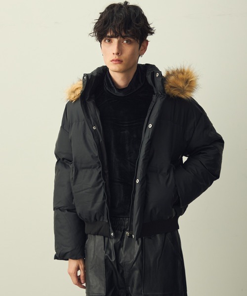 Shoowtime(ショウタイム)の「Eco Fur Hooded Short Puffer Jacket / エコファーフードショートパッファージャケット(ダウンジャケット/コート・メンズ・ベージュ/ブラック・X-LARGE/MEDIUM/LARGE)」の8枚目の写真