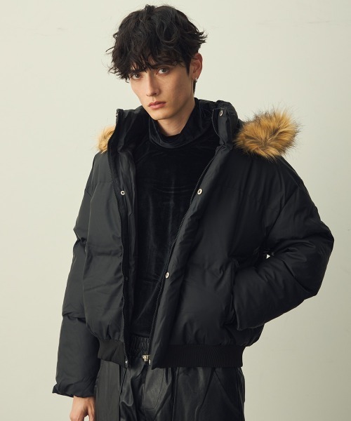 Shoowtime(ショウタイム)の「Eco Fur Hooded Short Puffer Jacket / エコファーフードショートパッファージャケット(ダウンジャケット/コート・メンズ・ベージュ/ブラック・X-LARGE/MEDIUM/LARGE)」の9枚目の写真