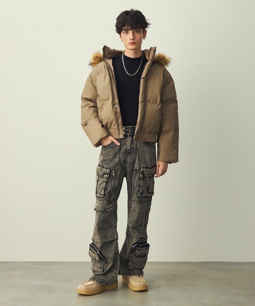 Shoowtime(ショウタイム)の「Eco Fur Hooded Short Puffer Jacket / エコファーフードショートパッファージャケット(ダウンジャケット/コート・メンズ・ベージュ/ブラック・X-LARGE/MEDIUM/LARGE)」の10枚目の写真