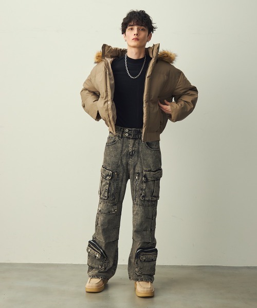 Shoowtime(ショウタイム)の「Eco Fur Hooded Short Puffer Jacket / エコファーフードショートパッファージャケット(ダウンジャケット/コート・メンズ・ベージュ/ブラック・X-LARGE/MEDIUM/LARGE)」の4枚目の写真