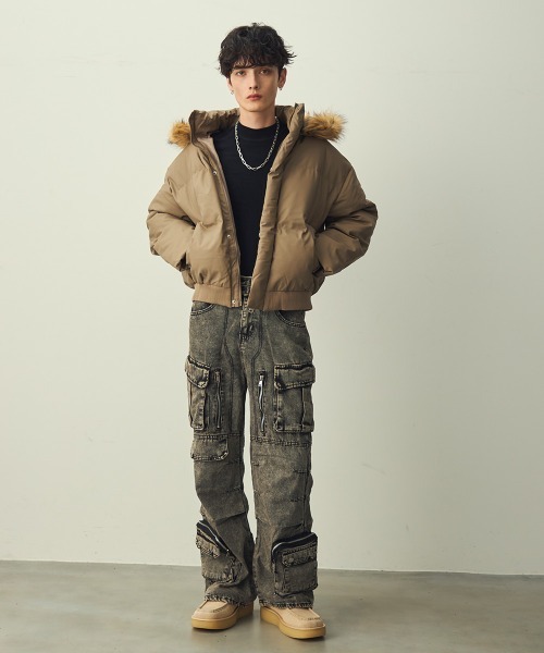 Shoowtime(ショウタイム)の「Eco Fur Hooded Short Puffer Jacket / エコファーフードショートパッファージャケット(ダウンジャケット/コート・メンズ・ベージュ/ブラック・X-LARGE/MEDIUM/LARGE)」の5枚目の写真