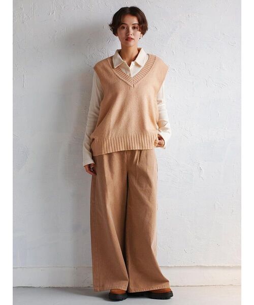 FIKA.（フィーカ）の「V-neck wide knit vest（ニット/セーター・レディース・アイボリー/ダークブラウン/イエロー・MEDIUM）」の10枚目の写真