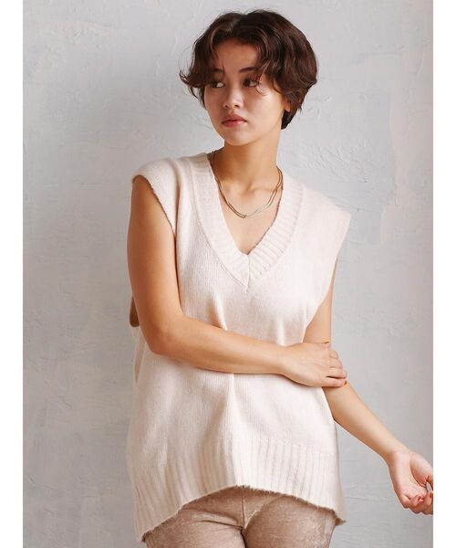 FIKA.（フィーカ）の「V-neck wide knit vest（ニット/セーター・レディース・アイボリー/ダークブラウン/イエロー・MEDIUM）」の19枚目の写真