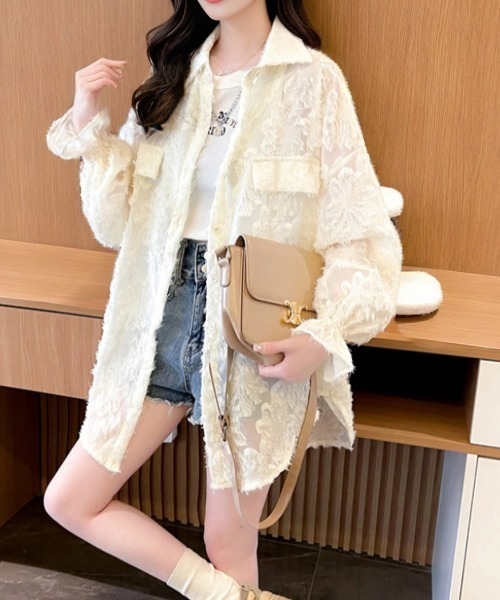 cammie(キャミー)の「透かしフラワーシャツ(シャツ/ブラウス・レディース・アイボリー/ブラック・M/L)」の4枚目の写真