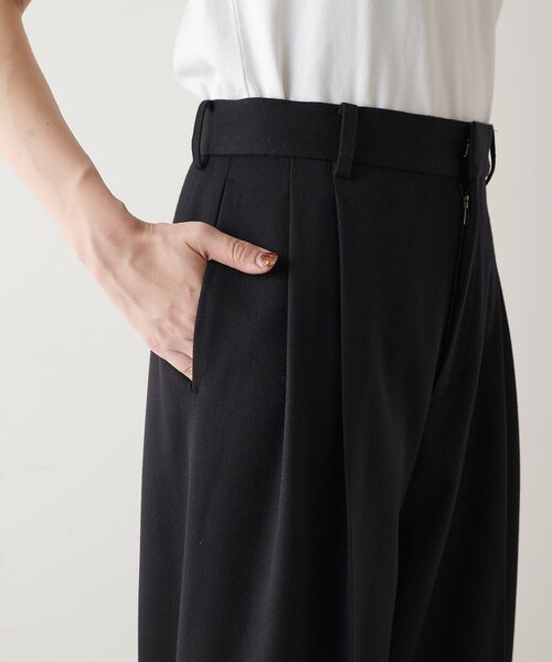 Whim Gazette（ウィムガゼット）の「ワイドタックパンツ（その他パンツ・レディース・ブラック/グレイッシュベージュ・38/36）」の22枚目の写真