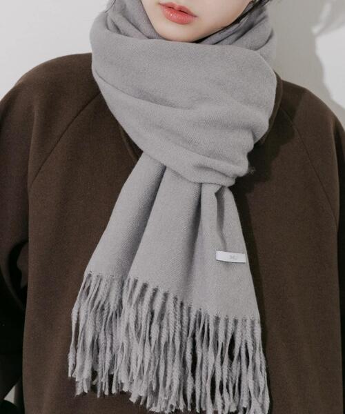 SMELLY（スメリー）の「ムジシンプルマフラー（マフラー・レディース・ブルー/グレー/ブラック/イエロー/モカ・-）」の9枚目の写真