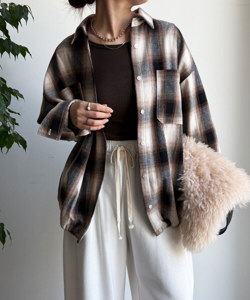 DouDou（ドゥドゥ）の「起毛チェックドロストシャツ（シャツ/ブラウス・レディース・ブラック/ベージュ・FREE）」の21枚目の写真