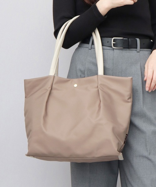 Legato Largo（レガートラルゴ）の「肩楽 撥水ナイロン ビジネス トートバッグ A4・PC収納対応 軽量 肩楽シリーズ（ビジネスバッグ・レディース・ベージュ/ネイビー/ブラック/グレー/ライトブラウン・FREE）」の13枚目の写真