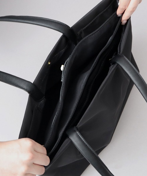 Legato Largo（レガートラルゴ）の「肩楽 撥水ナイロン ビジネス トートバッグ A4・PC収納対応 軽量 肩楽シリーズ（ビジネスバッグ・レディース・ベージュ/ネイビー/ブラック/グレー/ライトブラウン・FREE）」の22枚目の写真