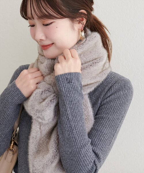 natural couture（ナチュラルクチュール）の「ワンポイント刺繍タートルリブニット（ニット/セーター・レディース・ブラック/グレー/オフホワイト/レッド/イエロー・FREE）」の4枚目の写真