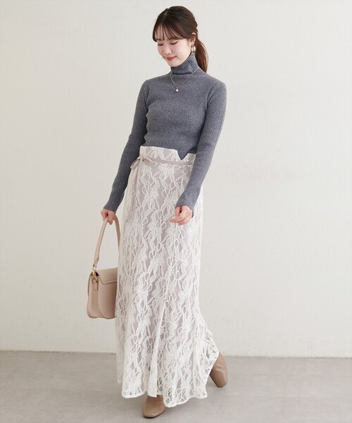 natural couture（ナチュラルクチュール）の「ワンポイント刺繍タートルリブニット（ニット/セーター・レディース・ブラック/グレー/オフホワイト/レッド/イエロー・FREE）」の17枚目の写真