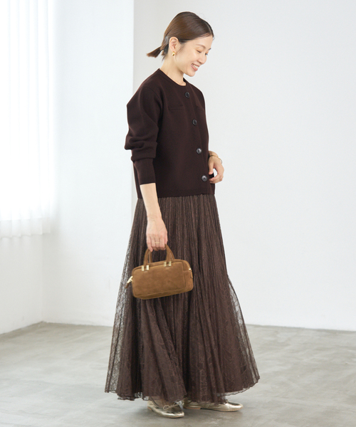 IENA(イエナ)の「《追加2》スーパーファインスムースクルーカーディガン(カーディガン/ボレロ・レディース・チョコ/アイボリー・FREE)」の6枚目の写真