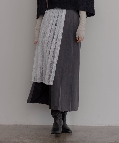 Eimee Law（エイミーロウ）の「プリーツレイヤード3TEXロングスカート（スカート・レディース・ブラウン/レッド/ダークグレー・MEDIUM）」の8枚目の写真