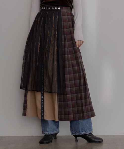 Eimee Law（エイミーロウ）の「プリーツレイヤード3TEXロングスカート（スカート・レディース・ブラウン/レッド/ダークグレー・MEDIUM）」の21枚目の写真