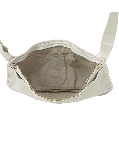 PORTER（ポーター）の「マイル ワークエプロン（ボディバッグ/ウエストポーチ・メンズ・オフホワイト/ブラック・FREE）」の6枚目の写真