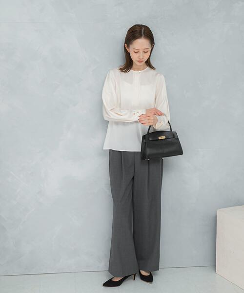 URBAN RESEARCH ROSSO WOMEN(アーバンリサーチ ロッソ)の「ピーチサテンデザインスリーブブラウス(シャツ/ブラウス・レディース・オフホワイト/チャコールグレー・FREE)」の4枚目の写真