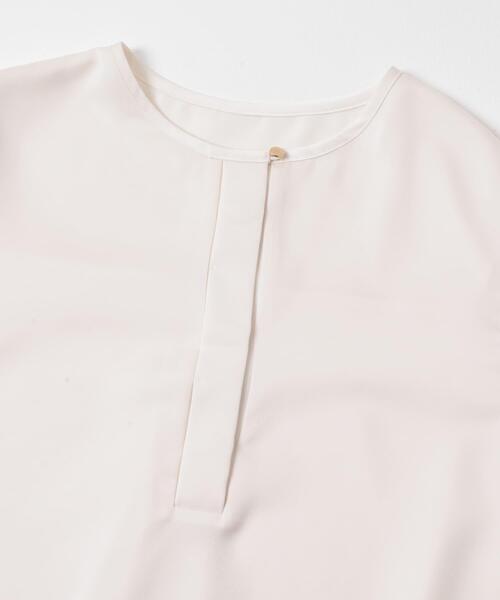 URBAN RESEARCH ROSSO WOMEN(アーバンリサーチ ロッソ)の「ピーチサテンデザインスリーブブラウス(シャツ/ブラウス・レディース・オフホワイト/チャコールグレー・FREE)」の6枚目の写真