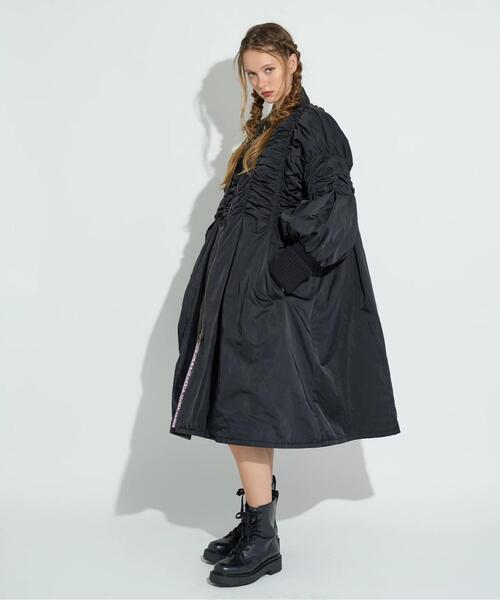 ANNA SUI NYC（アナ スイ エヌ ワイ シー）の「ANNA SUI NYC/アナ スイ エヌワイシー/ロングMA-1コート（MA-1・レディース・ブラック/カーキ・F）」の17枚目の写真