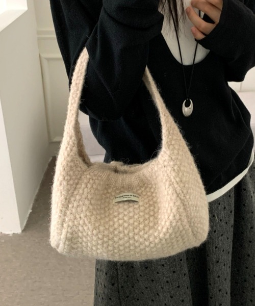 Vipoa(ヴィポア)の「knit handbag(ハンドバッグ・レディース・ブルー/グレー/アイボリー/レッド/ブラウン・FREE)」の11枚目の写真