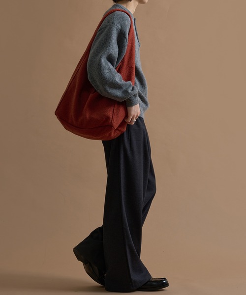 epnok（エプノック）の「ウールライクショルダーバッグ（ショルダーバッグ・メンズ・グレイッシュベージュ/ブラック/テラコッタ・ONE SIZE）」の10枚目の写真