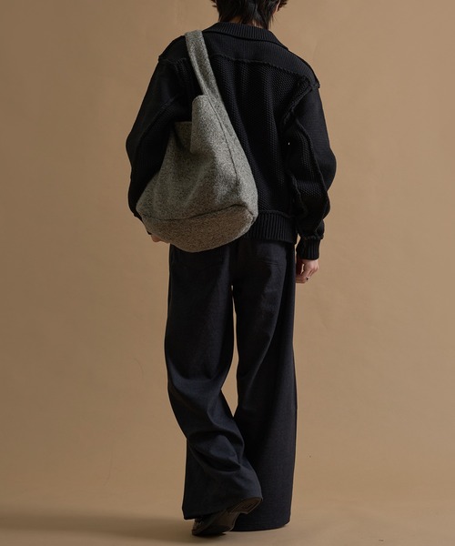 epnok（エプノック）の「ウールライクショルダーバッグ（ショルダーバッグ・メンズ・グレイッシュベージュ/ブラック/テラコッタ・ONE SIZE）」の13枚目の写真