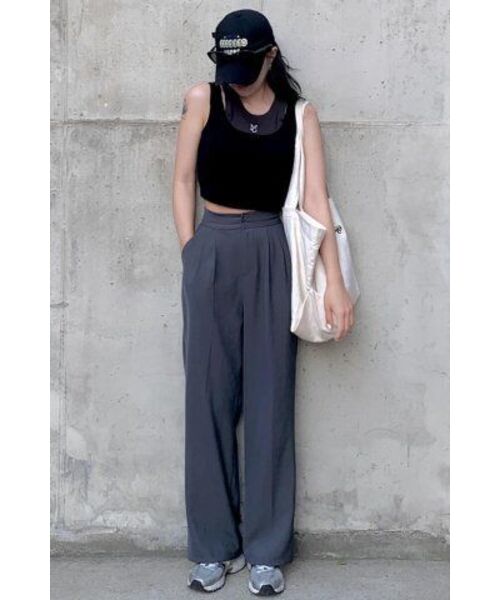 MOIREMOA(モアレモア)の「Double sleeveless top -black(Tシャツ/カットソー・レディース・ブラック・FREE)」の3枚目の写真