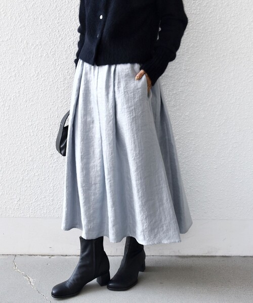 SHIPS（シップス）の「〈手洗い可能〉シャイニー フレア スカート（スカート・レディース・ライトグレー/オフホワイト・ONE SIZE）」の15枚目の写真