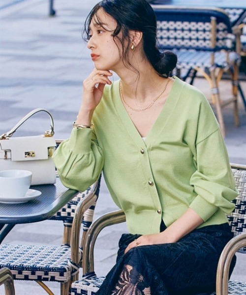 nissen（ニッセン）の「ゴールドボタンVネックニットカーディガン（カーディガン/ボレロ・レディース・グリーン/キナリ/ブラック・S/M/L/LL）」の10枚目の写真