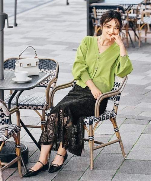 nissen（ニッセン）の「ゴールドボタンVネックニットカーディガン（カーディガン/ボレロ・レディース・グリーン/キナリ/ブラック・S/M/L/LL）」の11枚目の写真